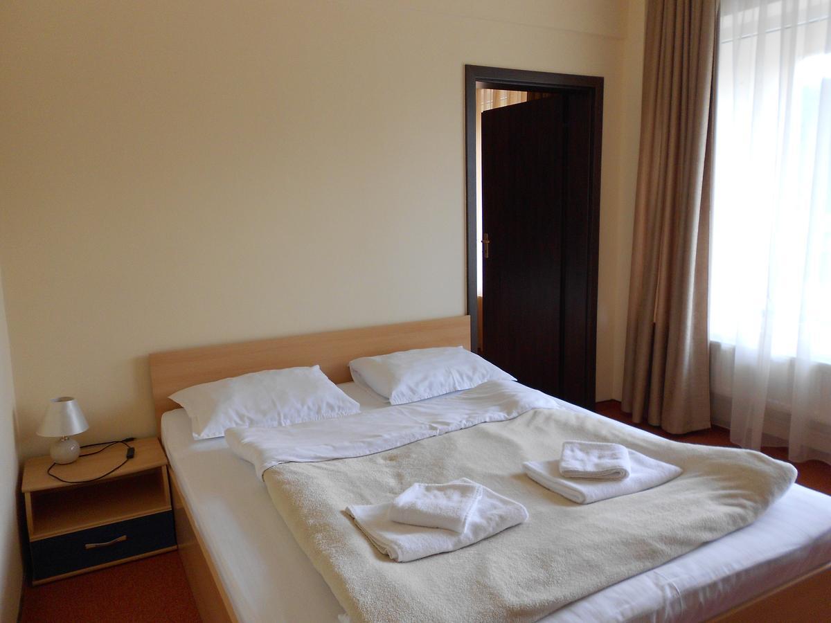 Hotel Diana Geoagiu Băi Exteriér fotografie